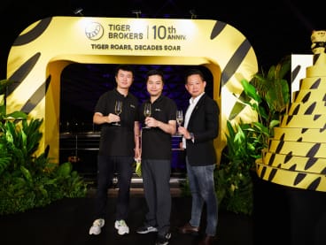 Tiger Brokers celebrates its 10th anniversary at Jewel Cloud9 Piazza. Photos: Tiger Brokers (Singapore)